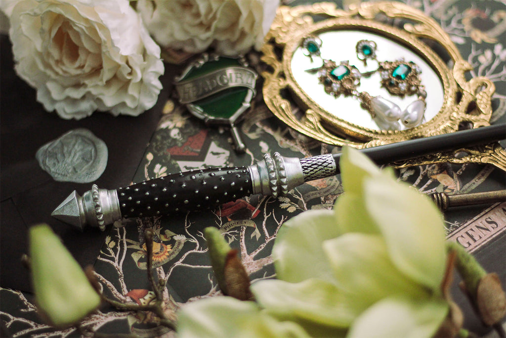 Productafbeelding Narcissa Malfoy Toverstok - Character Edition
