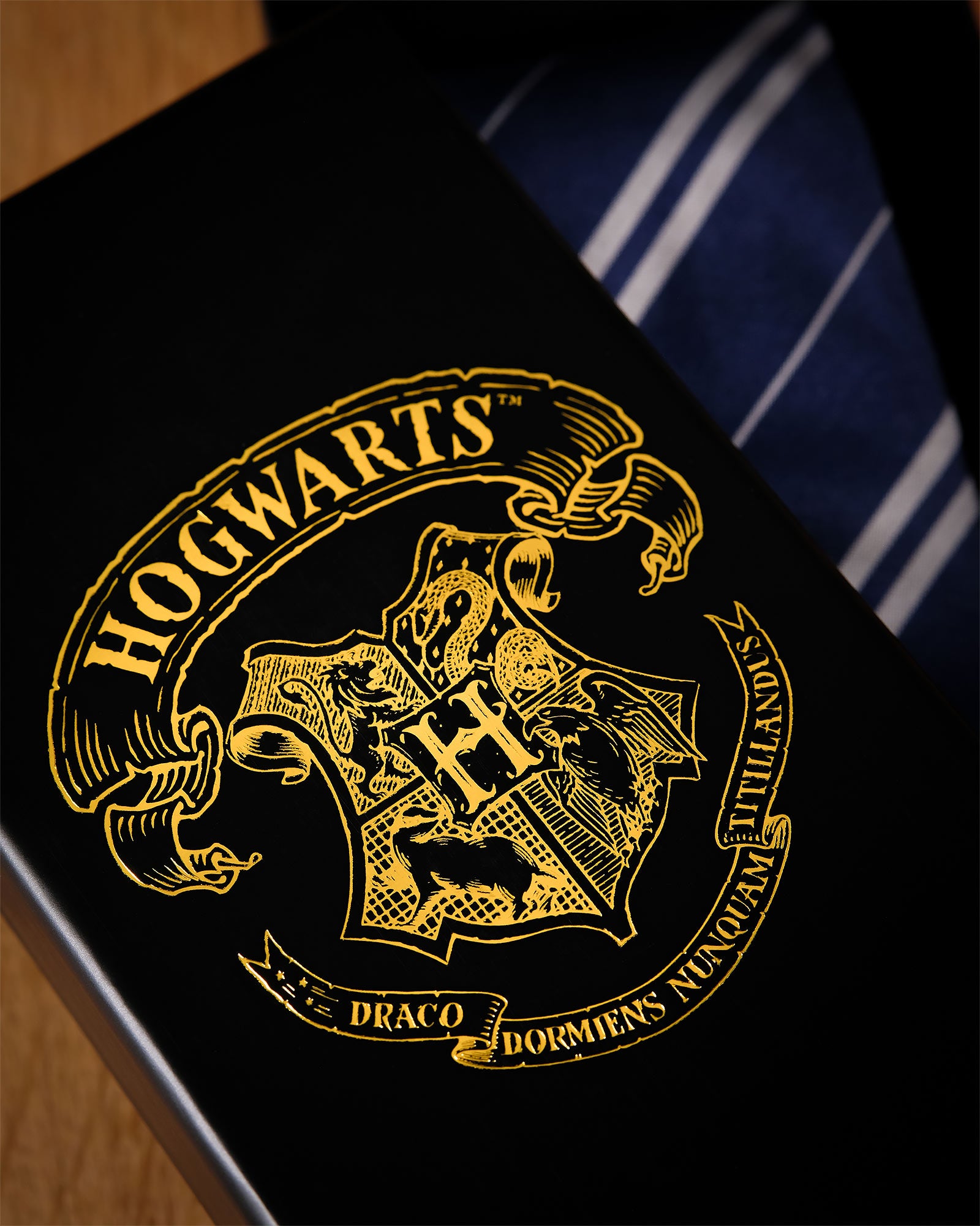 Produktbild Harry Potter - Ravenclaw Krawatte mit Geschenkbox
