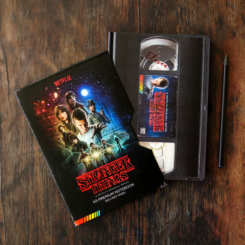 Produktbild Stranger Things - VHS Premium Notizbuch A5