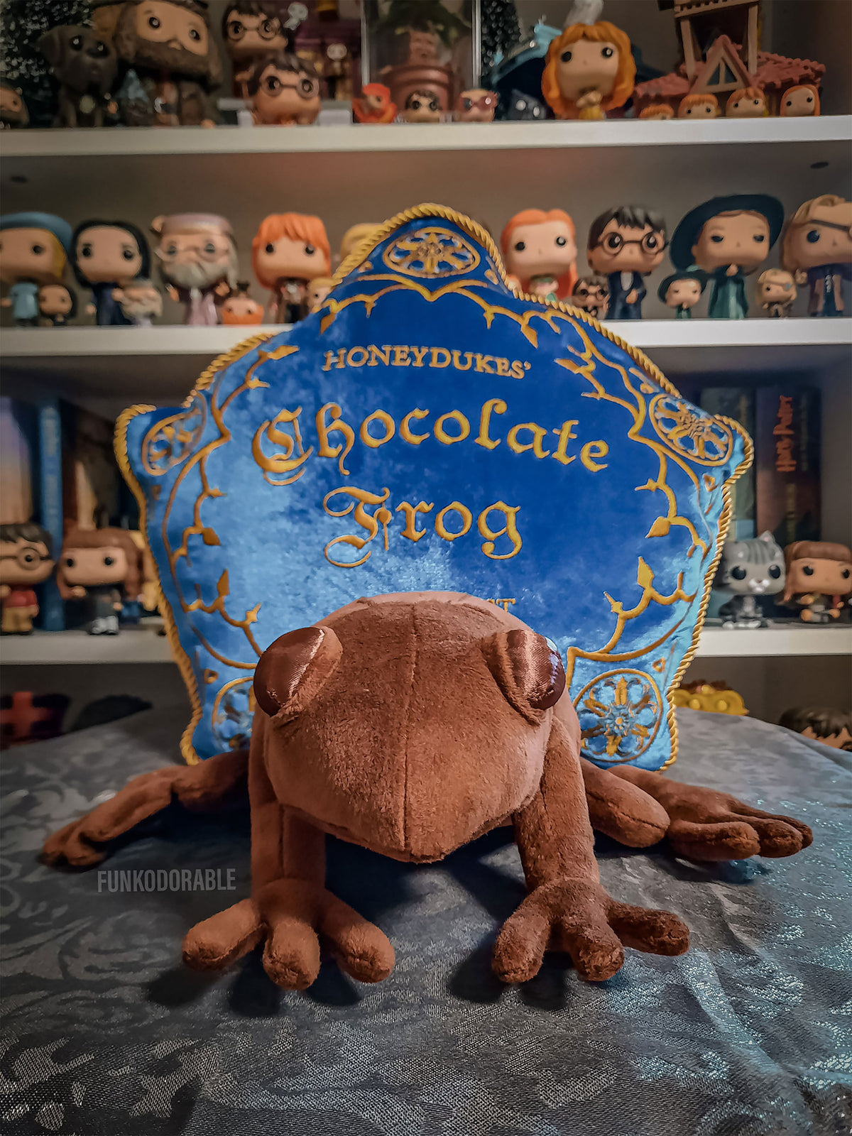 Produktbild Harry Potter - Schokofrosch Kissen mit Plüsch Figur