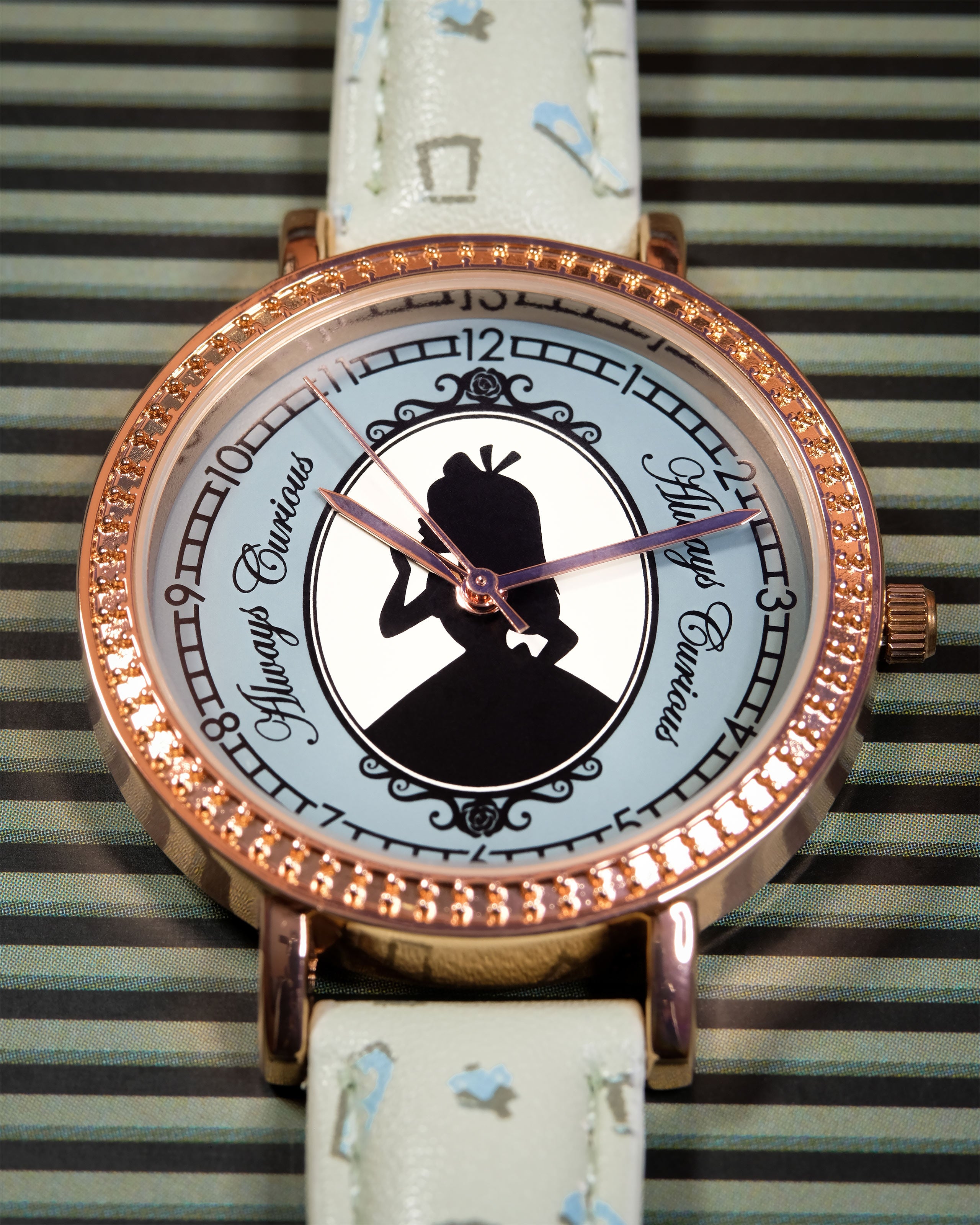 Productafbeelding Alice in Wonderland - Always Curious Horloge