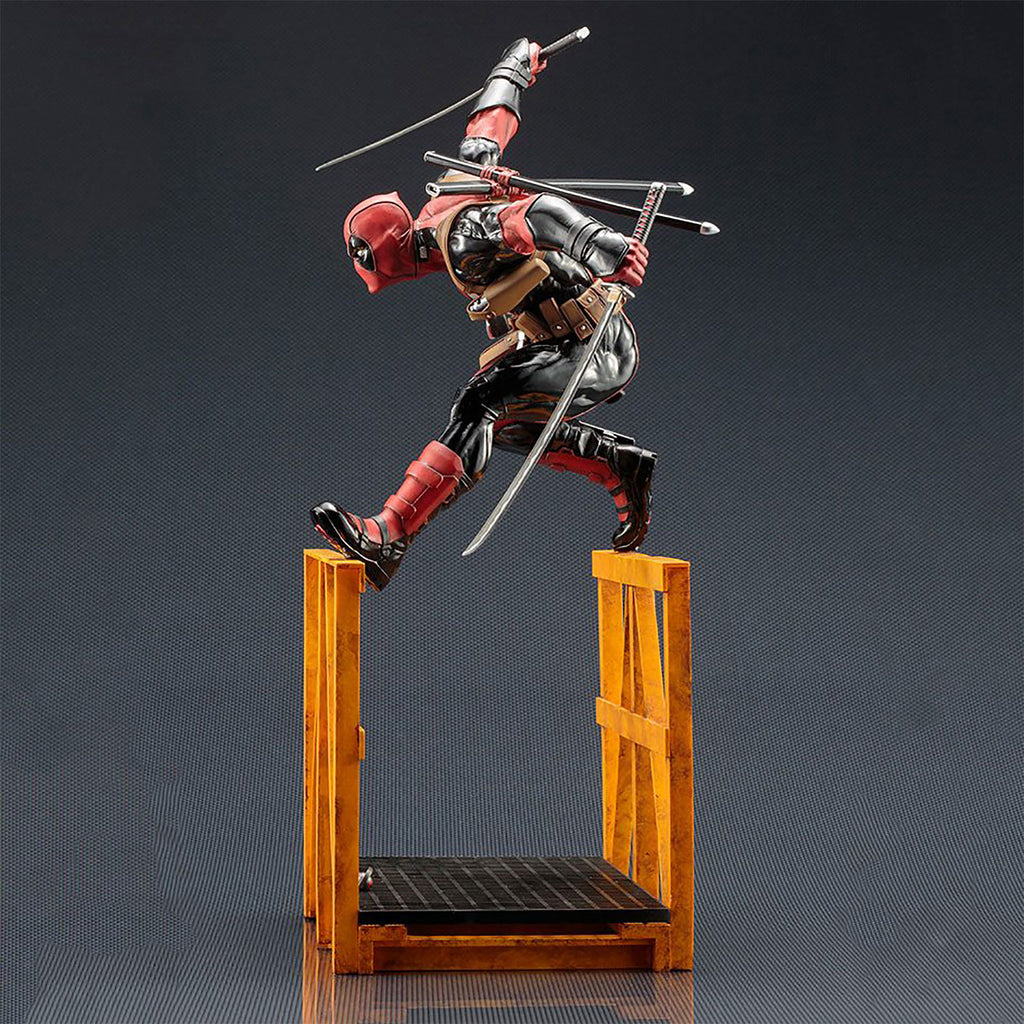 Produktbild Super Deadpool Sammler Statue 43 cm