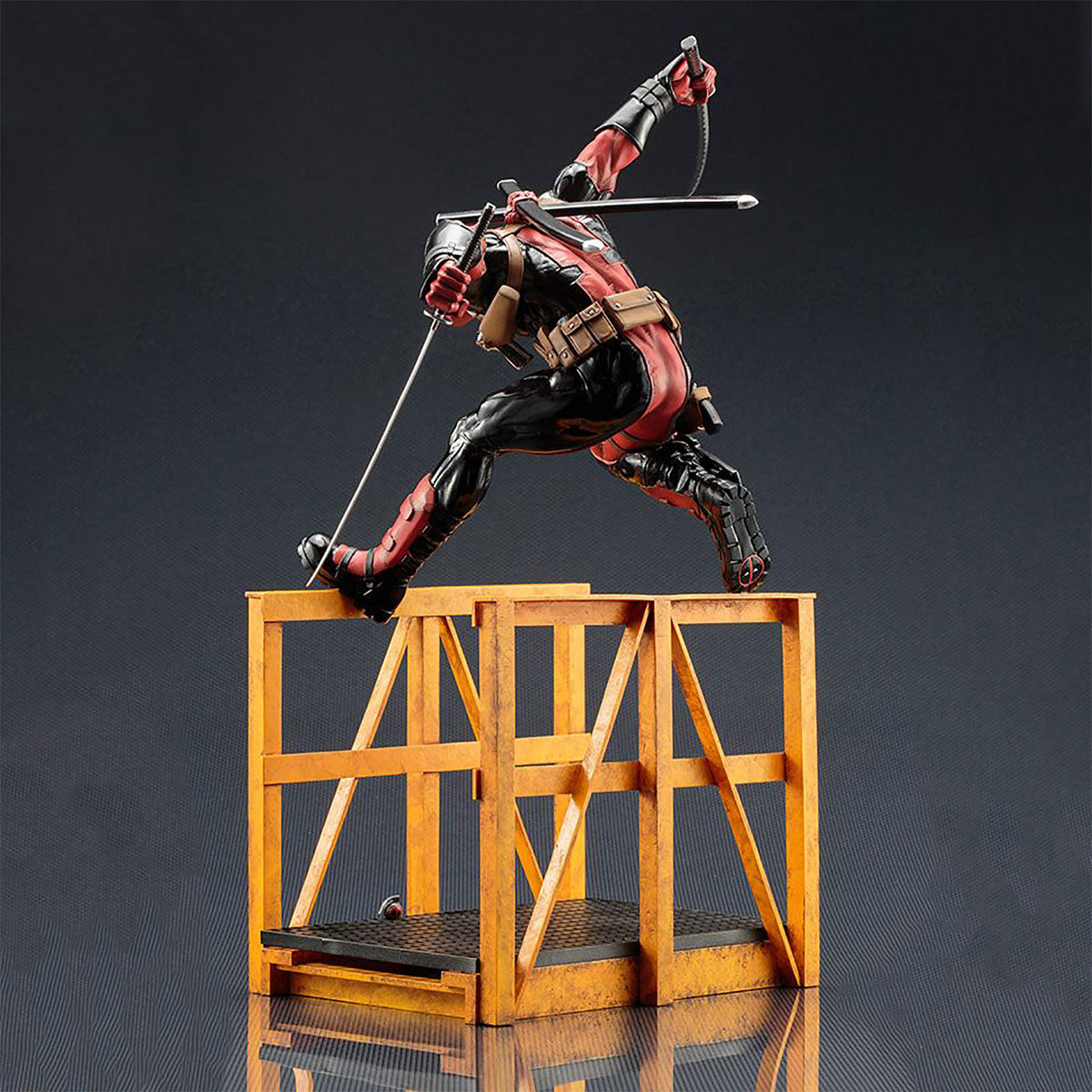 Produktbild Super Deadpool Sammler Statue 43 cm