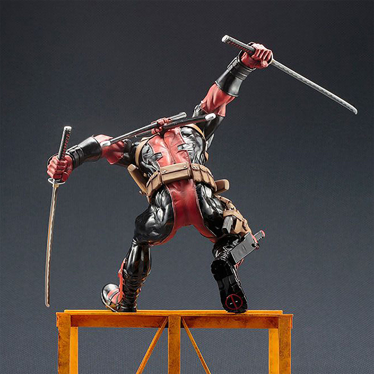 Produktbild Super Deadpool Sammler Statue 43 cm