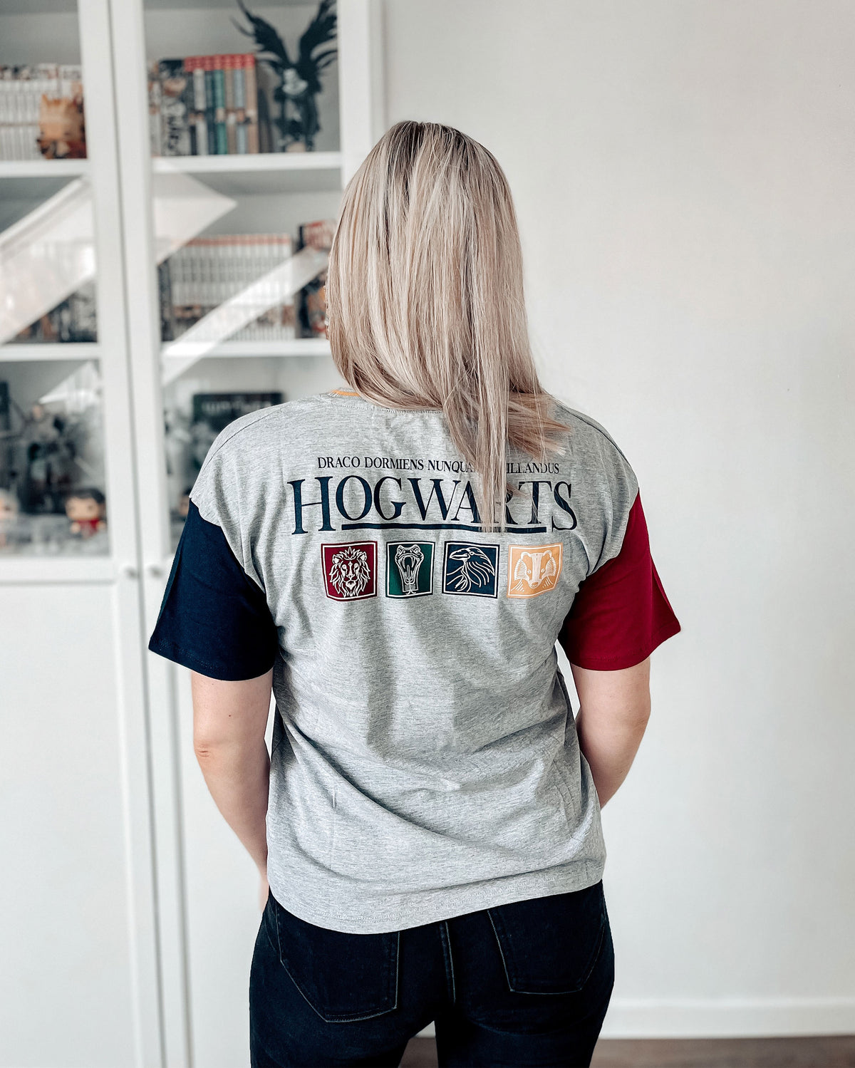 Productafbeelding Harry Potter - Hogwarts Crop Top Dames Grijs