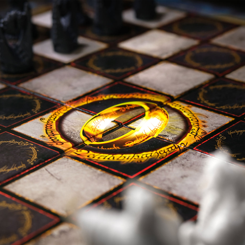 Produktbild Der Herr der Ringe - Schlacht um Mittelerde Schachspiel