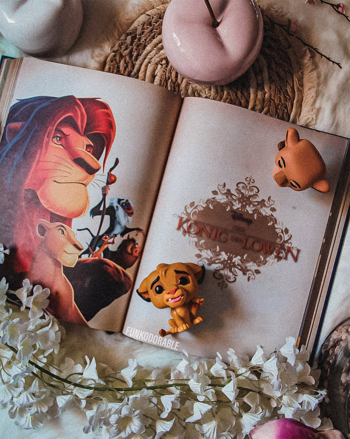 Image produit Le grand livre d'or des histoires de Disney