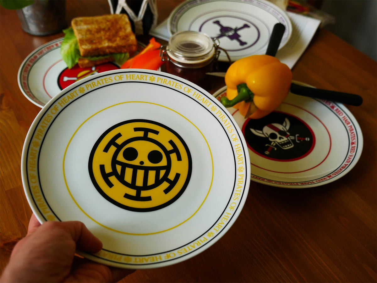 Image produit One Piece - Ensemble d'assiettes Logos des Équipages de Pirates