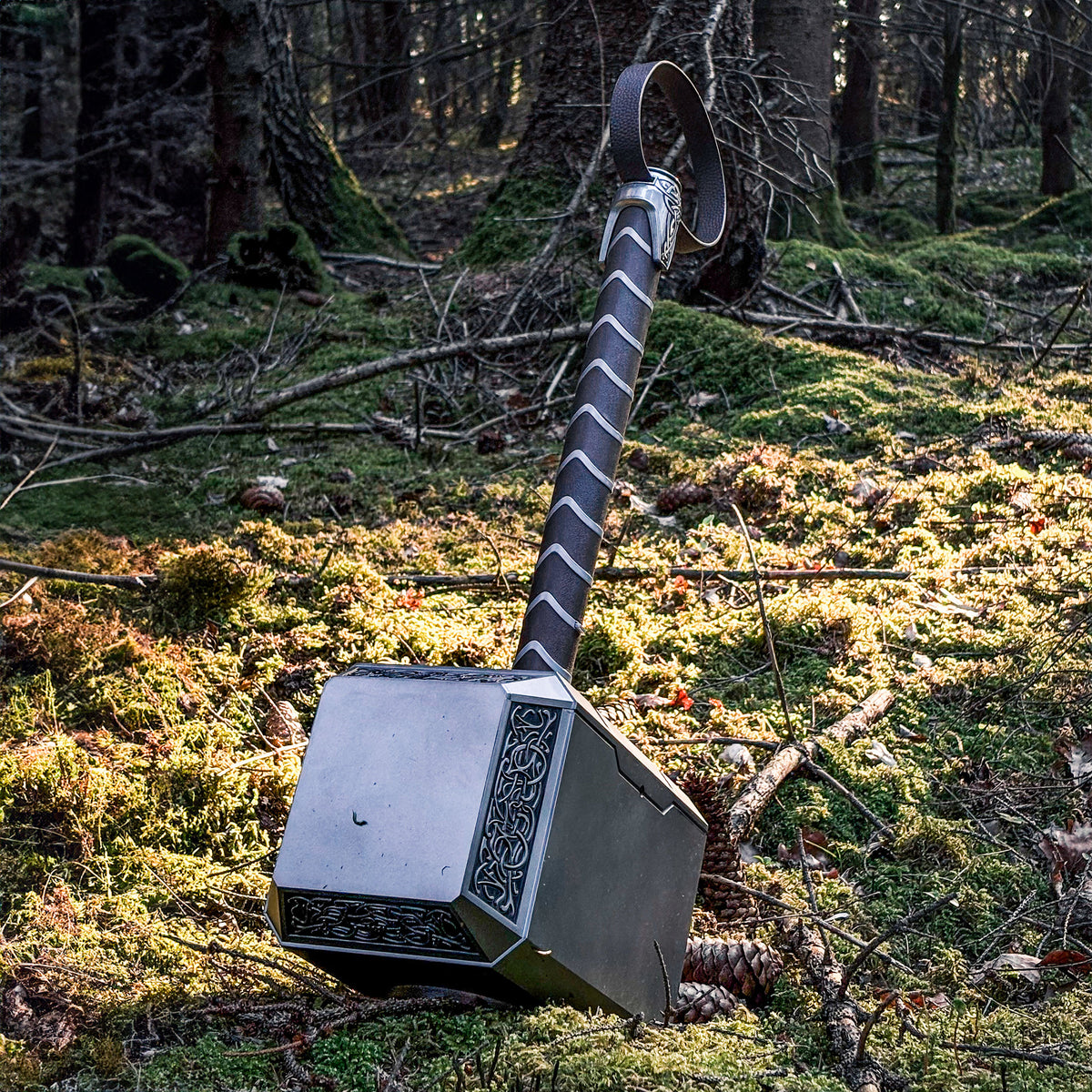 Image produit Thor - Réplique du marteau Mjölnir avec lumière et son