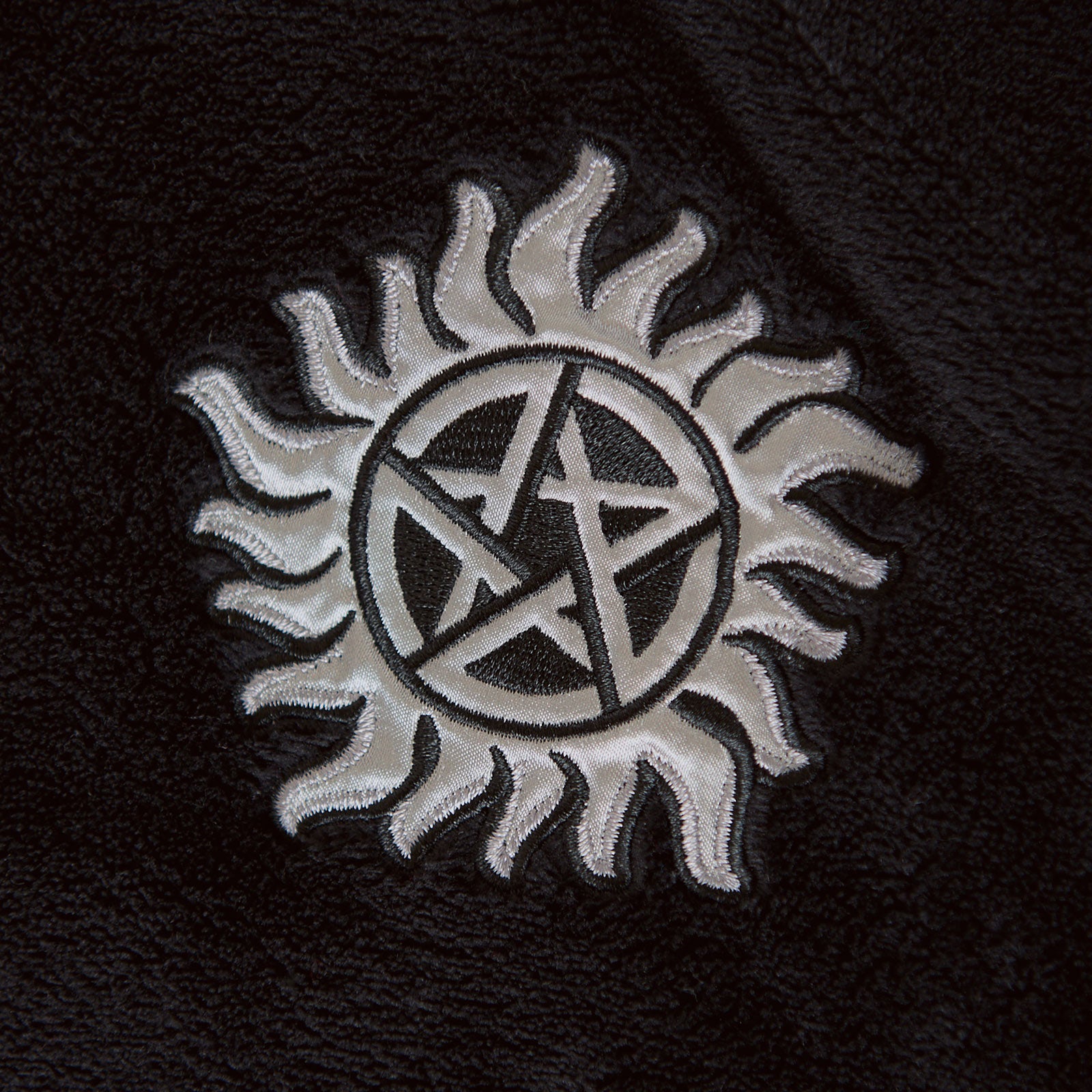 Image produit Supernatural - Peignoir Symbole Anti Possession