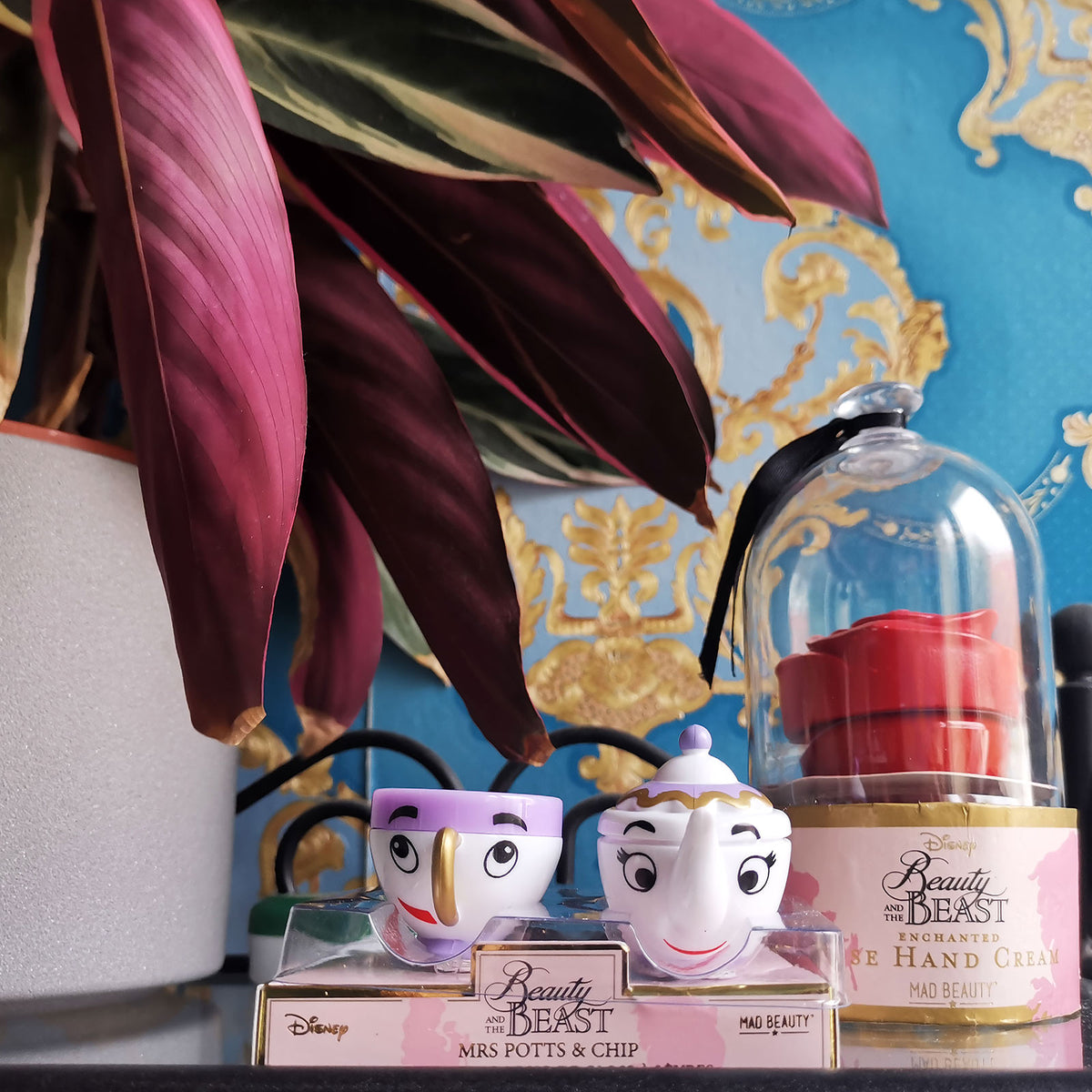 Productafbeelding Beauty and the Beast - Madame Pottine en Tassilo Lippenbalsem 2-delig set