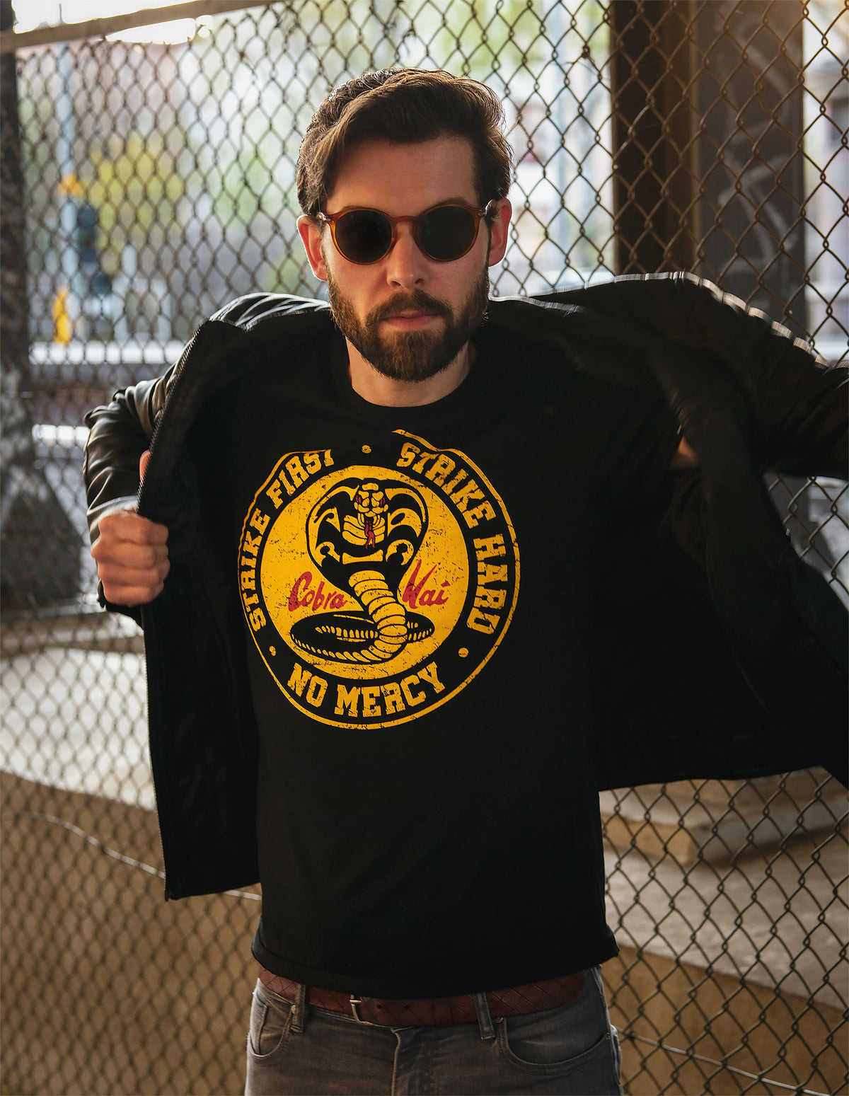 Productafbeelding Cobra Kai Logo T-Shirt voor Karate Kid Fans zwart
