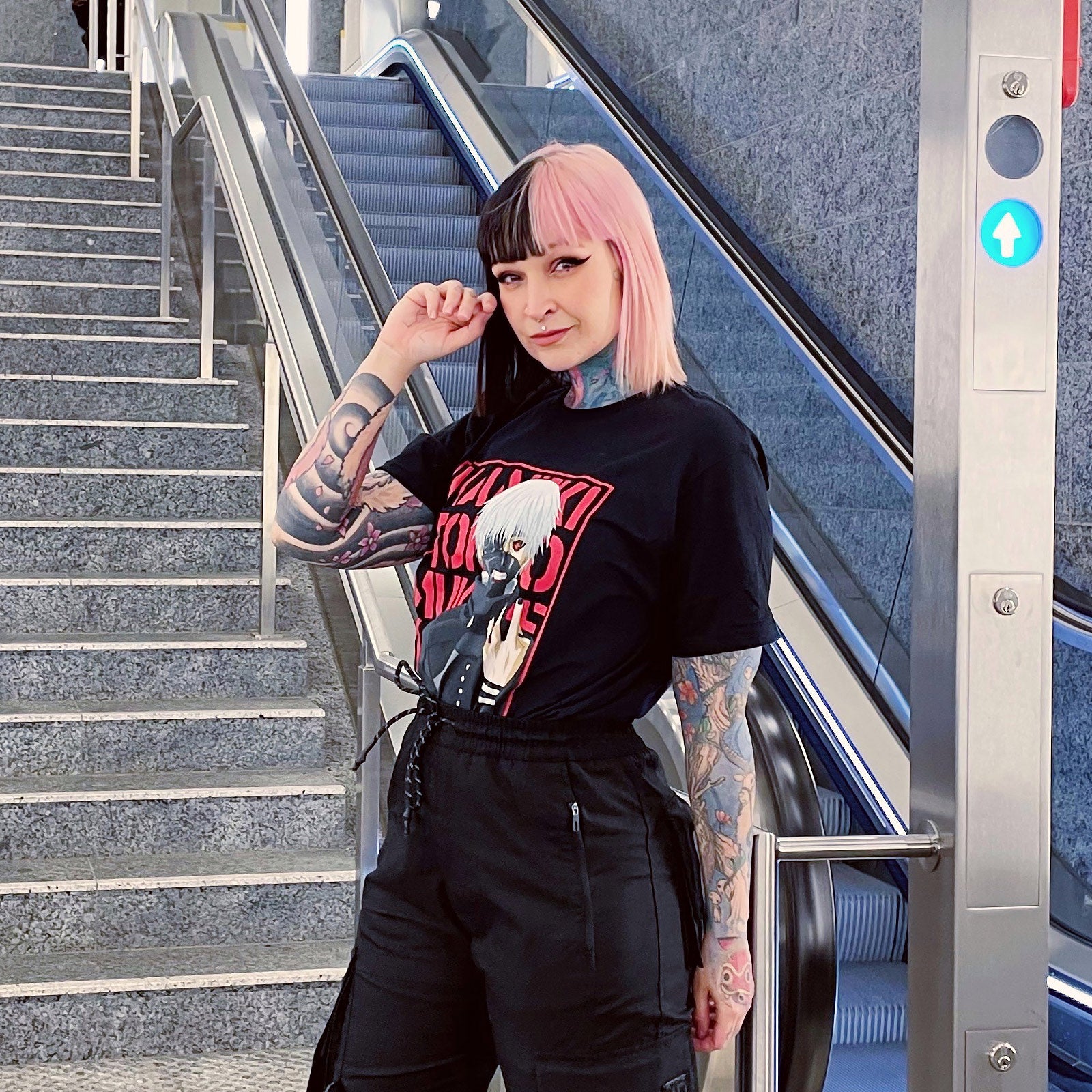 Image produit Tokyo Ghoul - T-shirt noir prêt de Kaneki