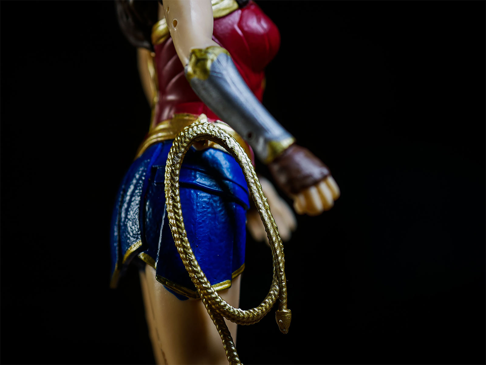 Produktbild DC Comics - Wonder Woman Bendyfigs Figur 19 cm