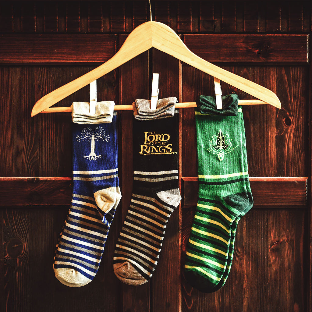 Image produit Chaussettes Terre du Milieu 3 paires dans boîte cadeau - Le Seigneur des Anneaux