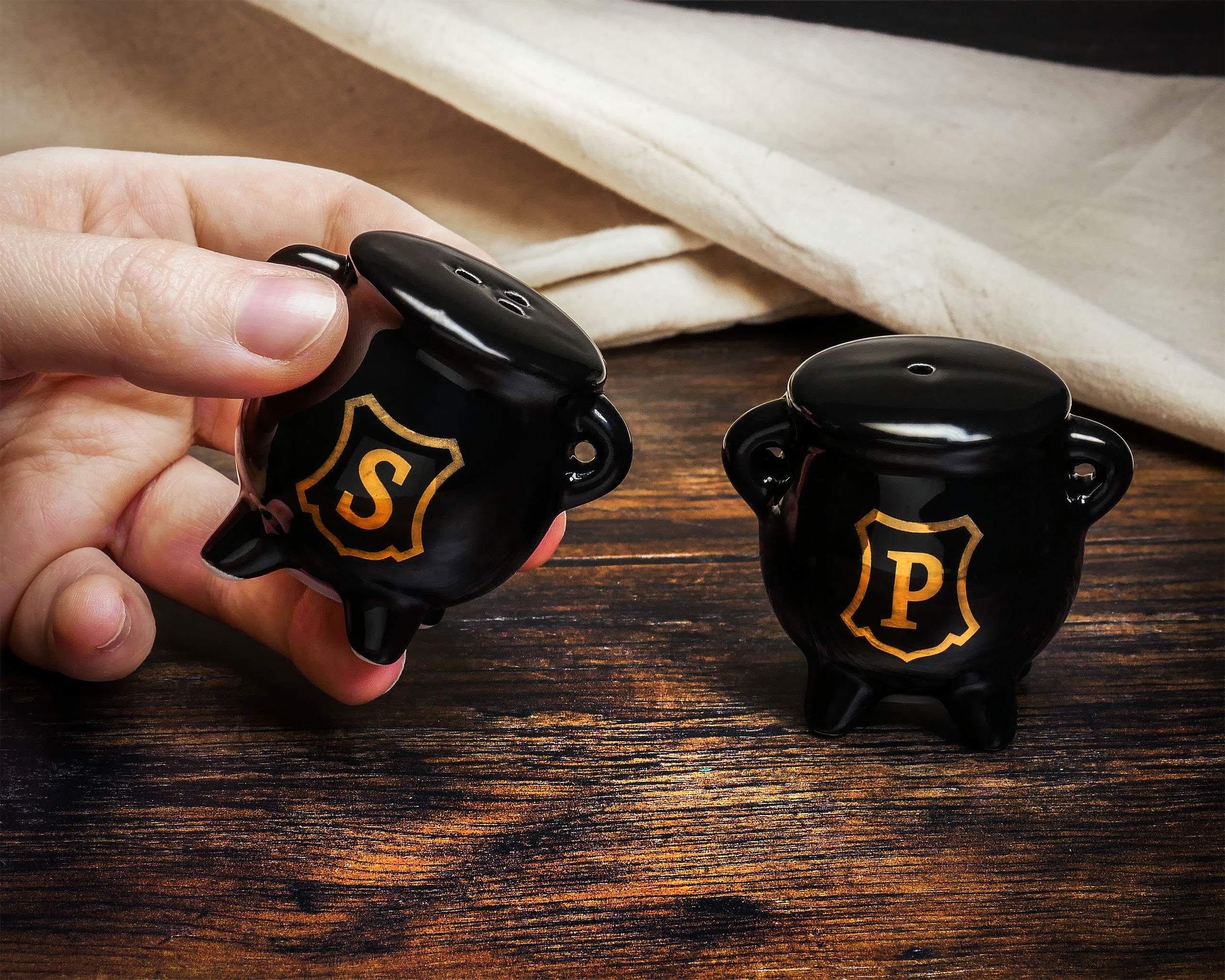Image produit Salière et poivrière chaudron pour les fans de Harry Potter