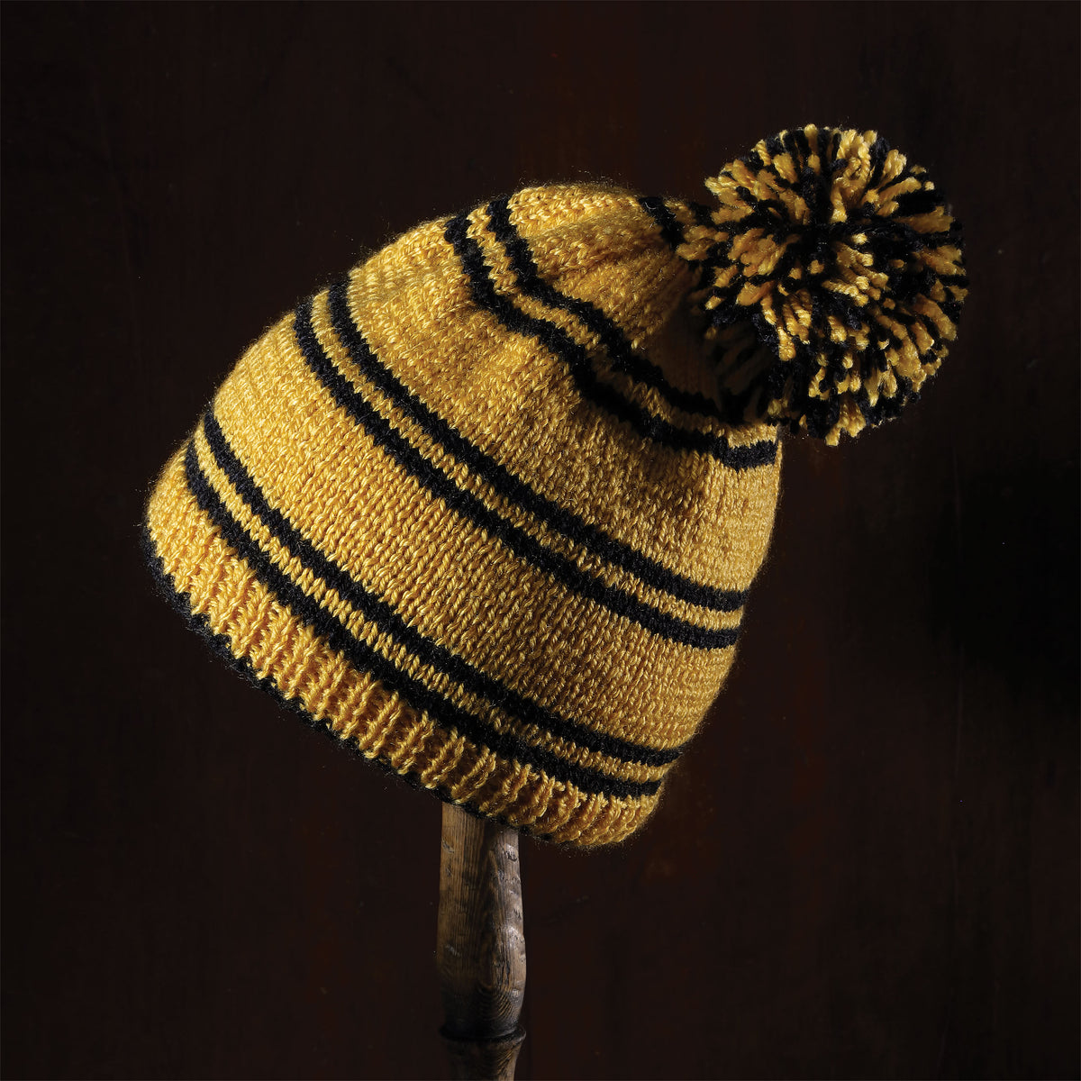 Produktbild Hufflepuff Bommelmütze Strick-Set - Harry Potter
