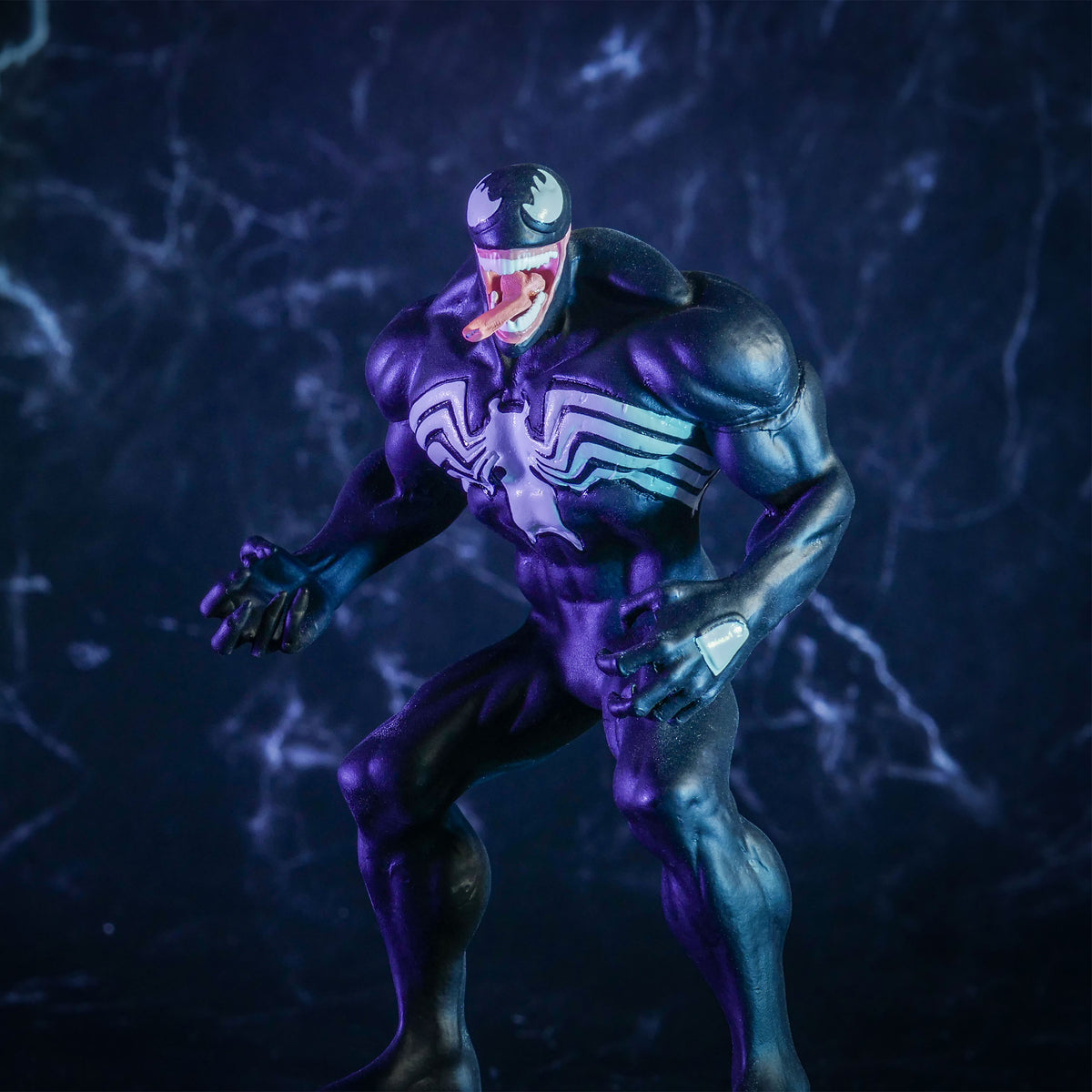Productafbeelding Venom - Heavyweights Metalen Figuur in Verzamelaarsblik