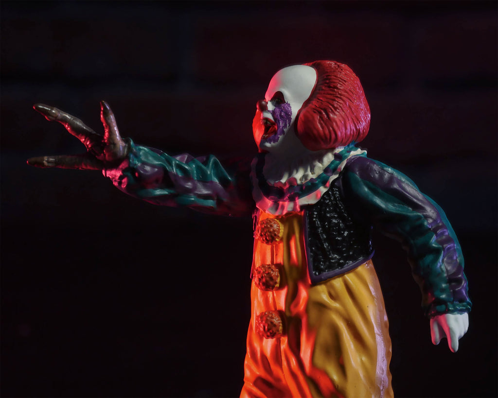 Produktbild Stephen Kings ES - Pennywise 1990 Metallfigur