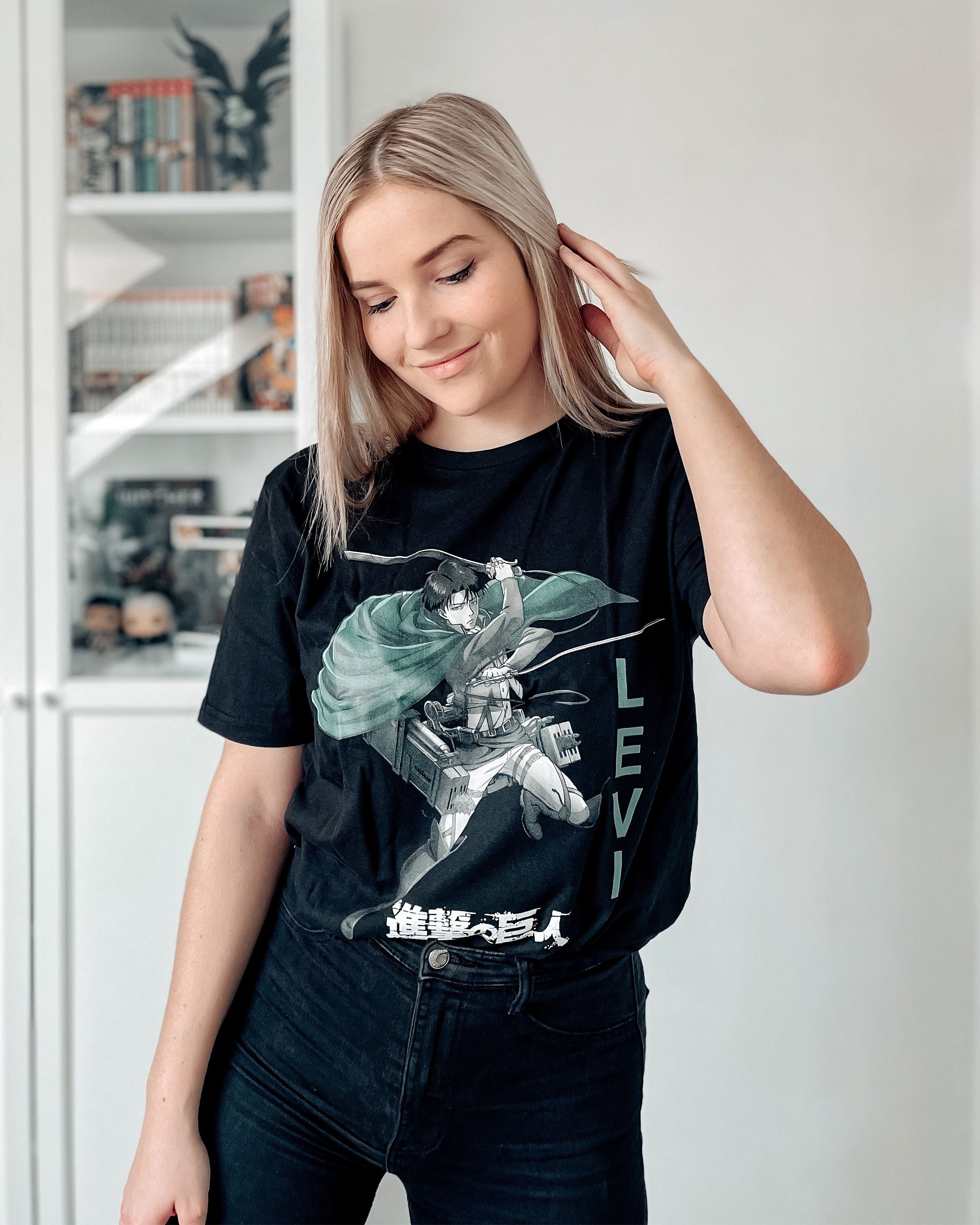 Productafbeelding Attack on Titan - Levi T-Shirt zwart