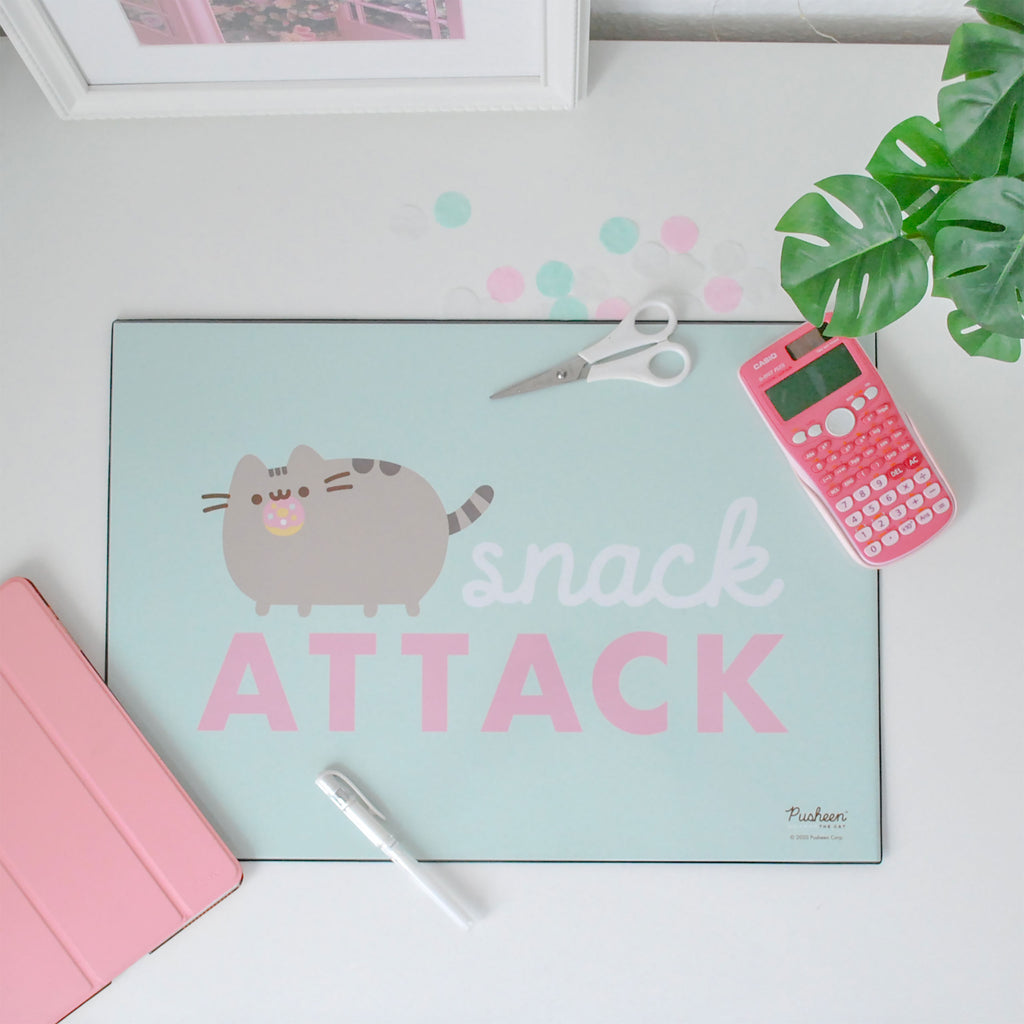 Produktbild Pusheen - Snack Attack Schreibtischunterlage