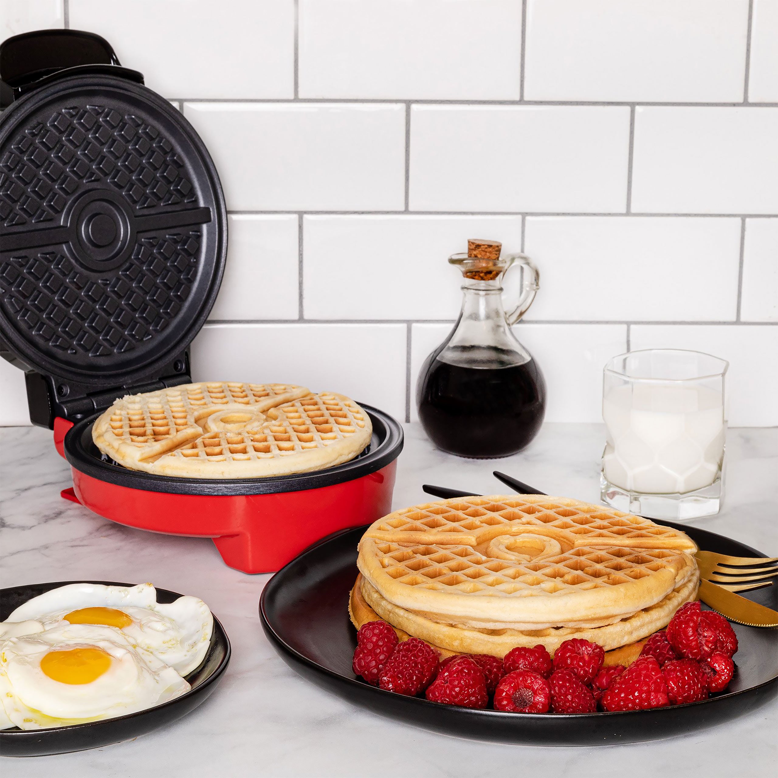 Produktbild Pokémon - Pokéball Waffeleisen