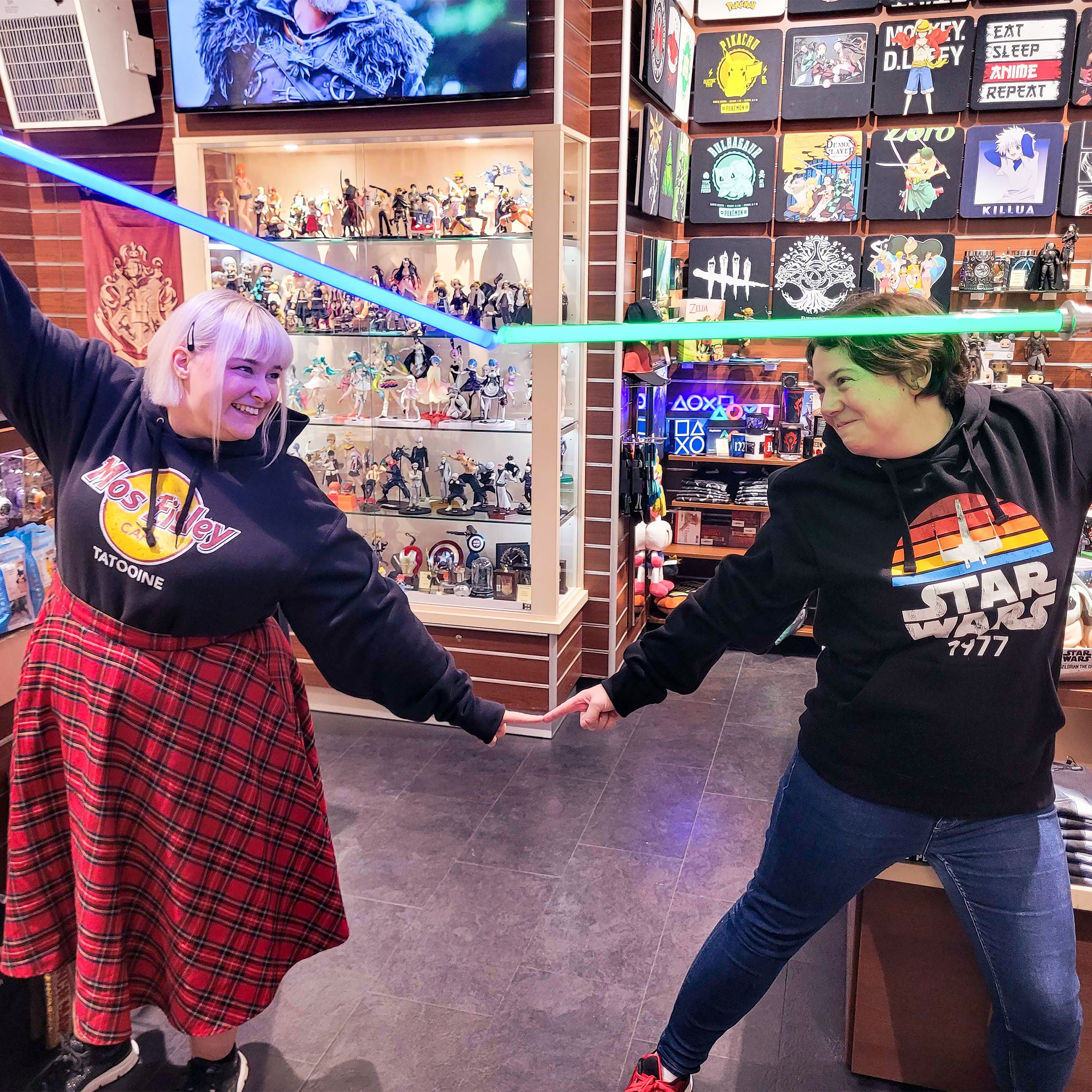 Productafbeelding Mos Eisley Cafe hoodie voor Star Wars fans zwart