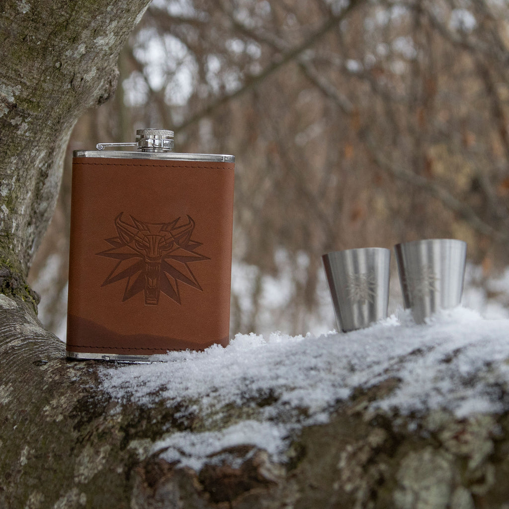 Produktbild Witcher - Wolf Logo Flachmann
