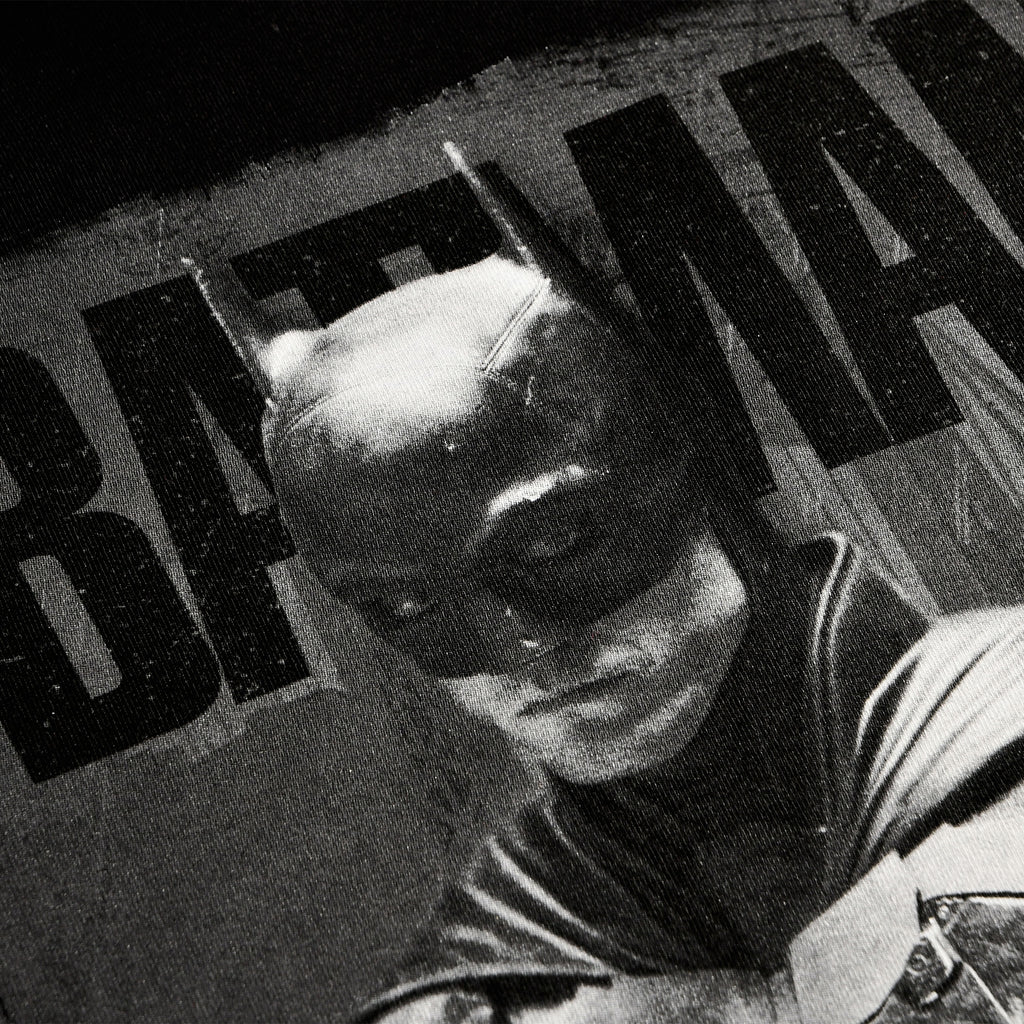 Productafbeelding The Batman - Monochroom Poster T-Shirt Zwart