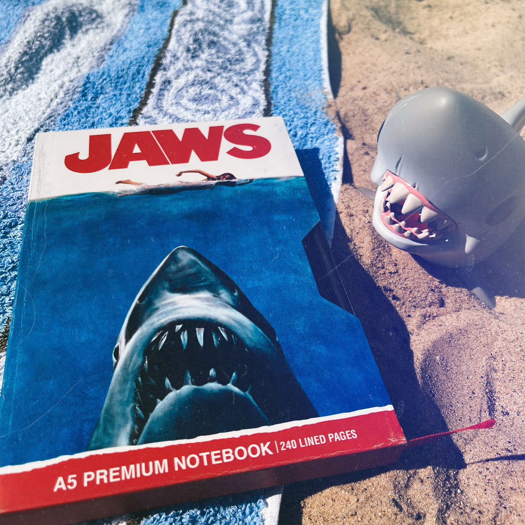 Productafbeelding Jaws - Beach Closed VHS Premium Notitieboek A5