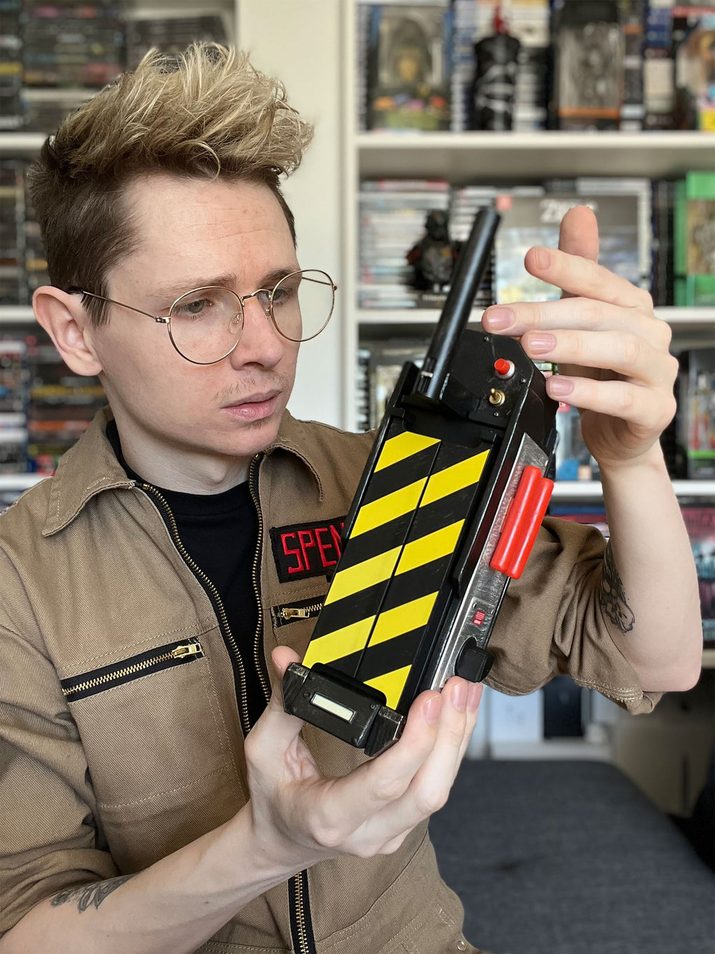 Image produit Ghostbusters - Réplique du piège à fantômes avec effet de fumée