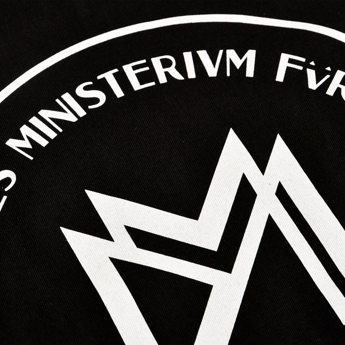 Image produit T-shirt noir du Ministère de la Magie Allemande - Animaux fantastiques