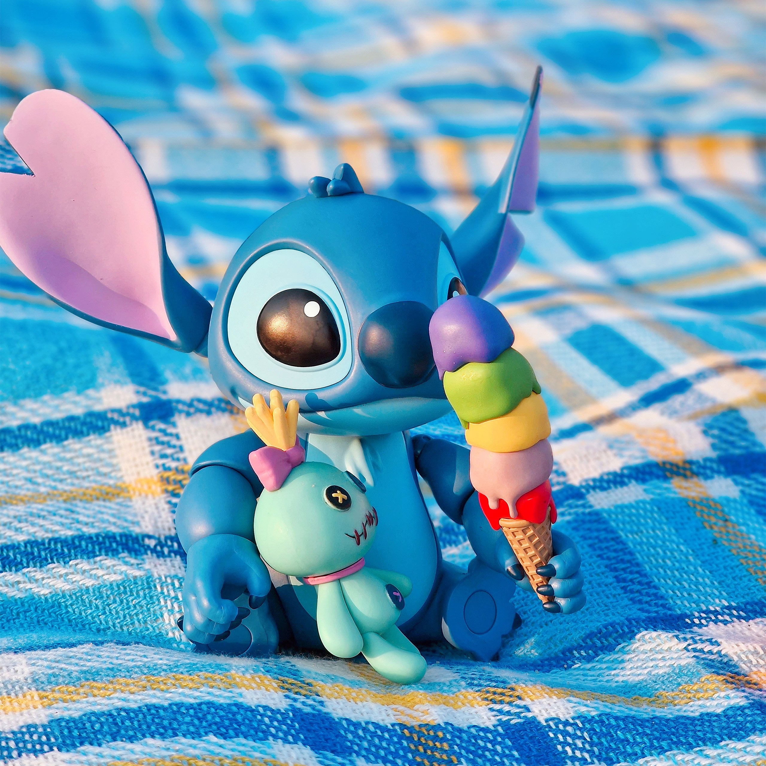 Productafbeelding Lilo & Stitch - Stitch deluxe actiefiguur 1:9