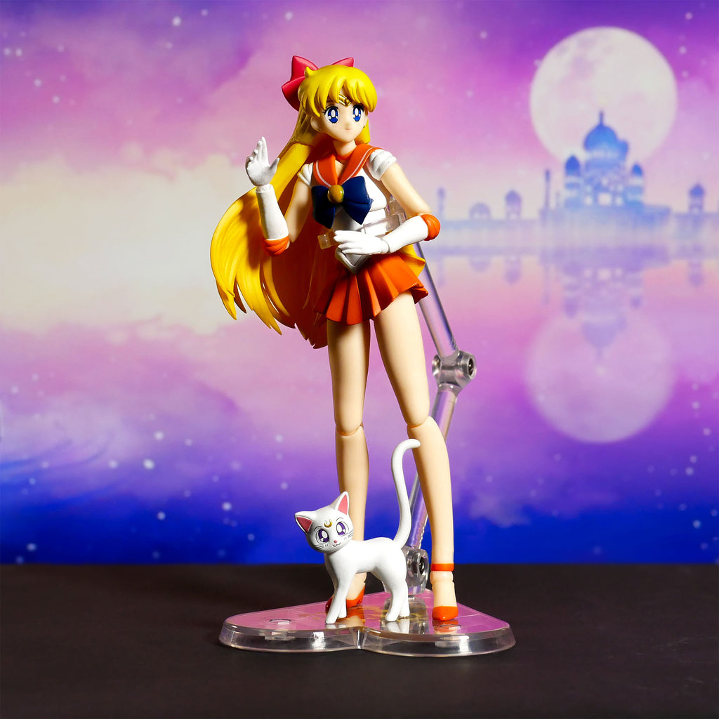 Image produit Sailor Venus avec Figurine d'Action Artemis Edition Couleur Animation - Sailor Moon