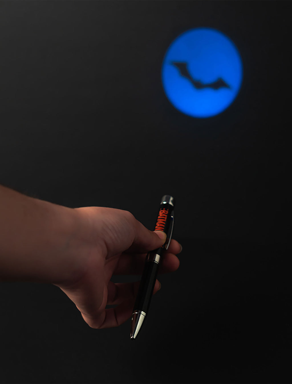 Produktbild The Batman - Logo Notizbuch A5 und Kugelschreiber mit Licht