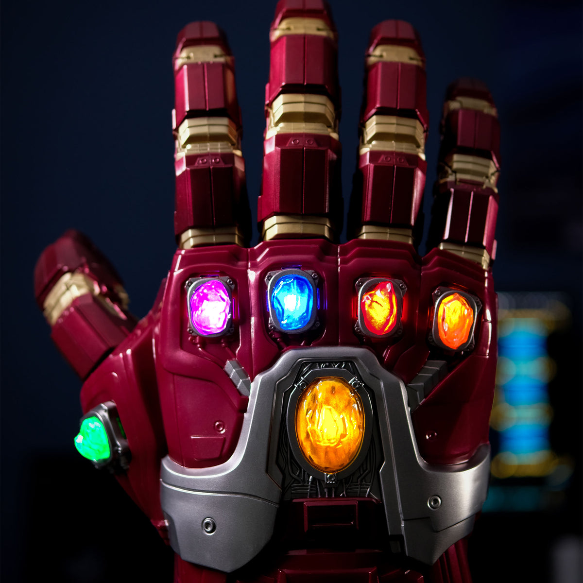 Image produit Avengers Endgame - Gantelet Iron Man avec lumière et son