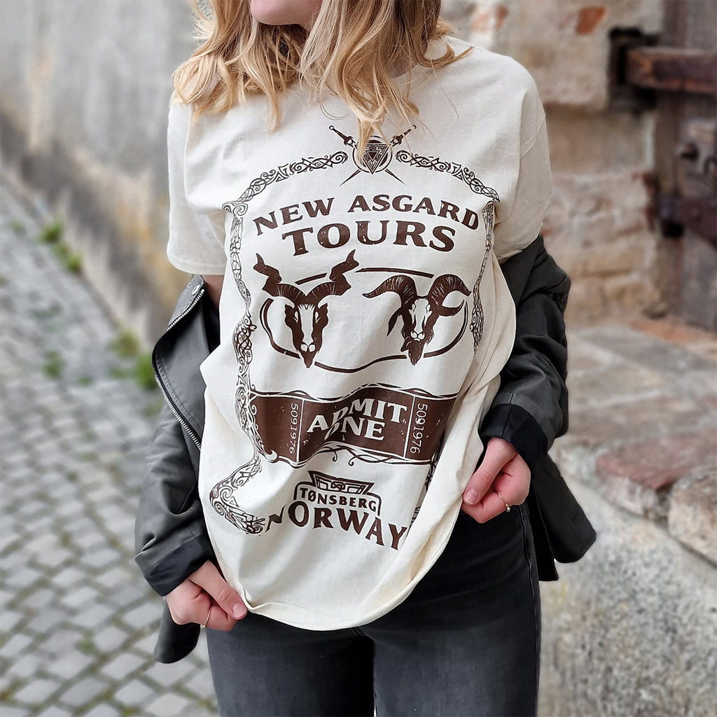 Productafbeelding Thor Love & Thunder - New Asgard Tours T-Shirt