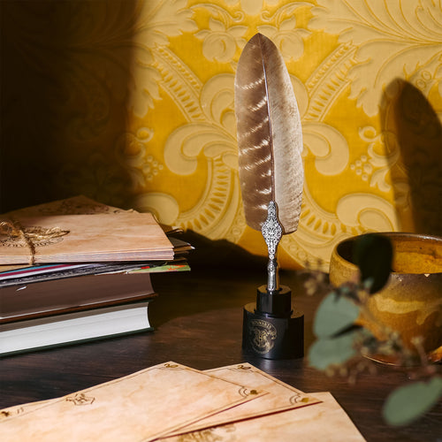 Image produit Harry Potter - Plume avec set de papier à lettres de Poudlard