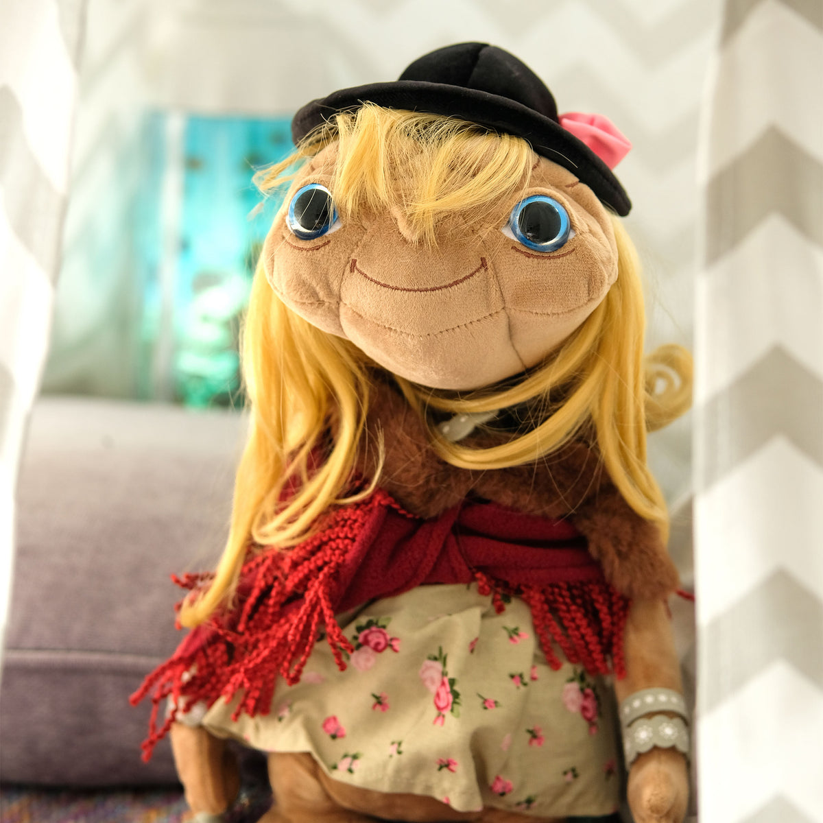 Productafbeelding E.T. Pluche Figuur met Jurk en Hoed