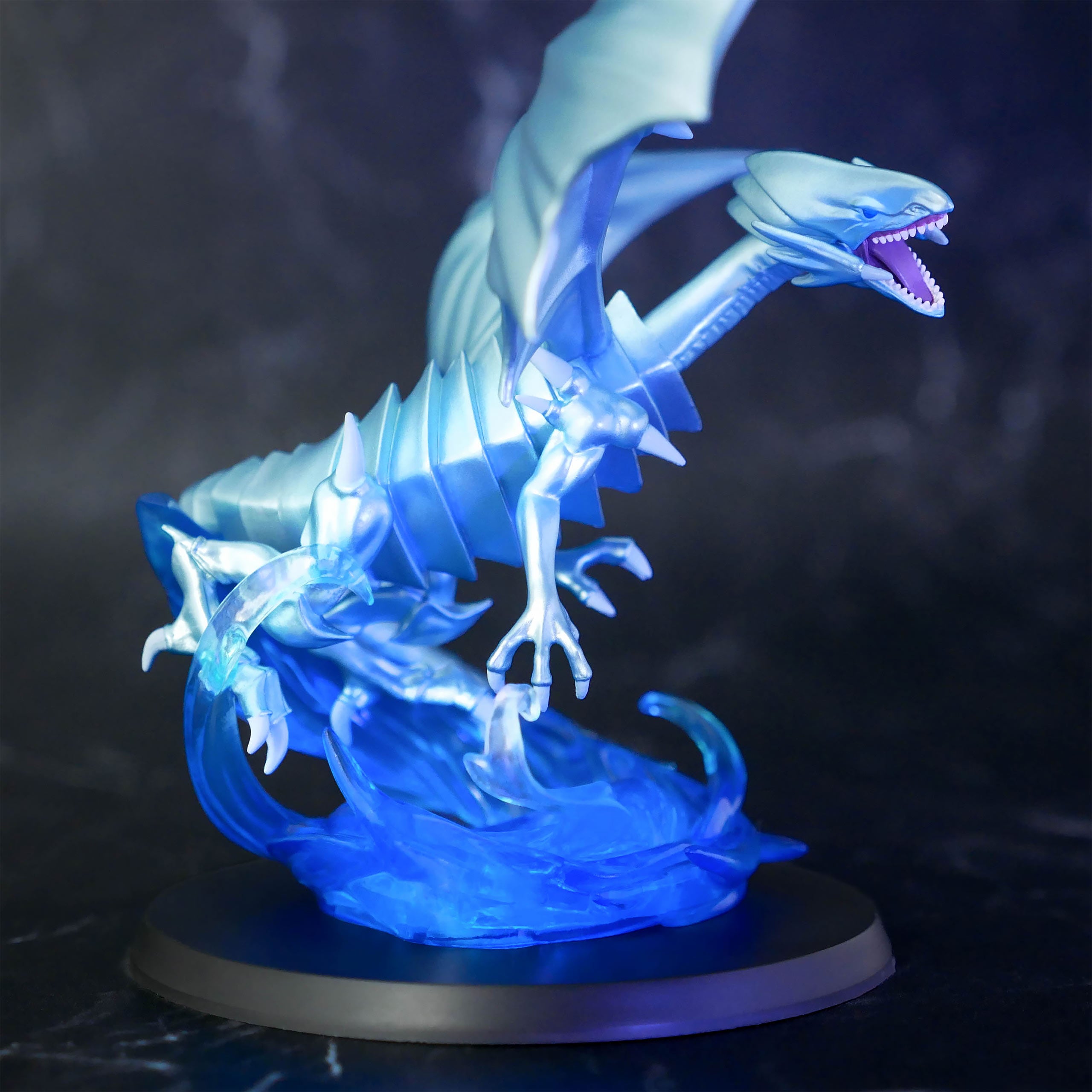 Productafbeelding Yu-Gi-Oh! - Blauwogige Witte Draak Duel Monsters Standbeeld