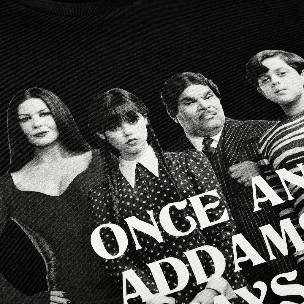 Image produit Mercredi - T-Shirt Addams Family noir
