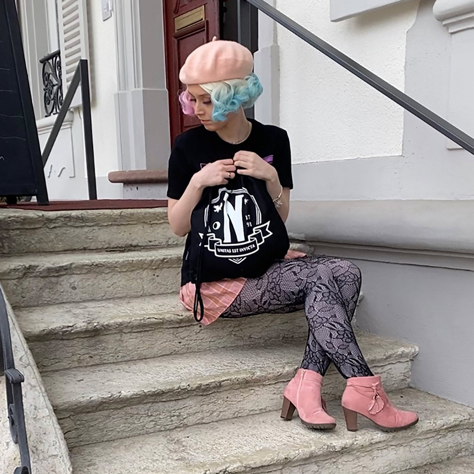 Produktbild Wednesday - Nevermore Academy Sportbag