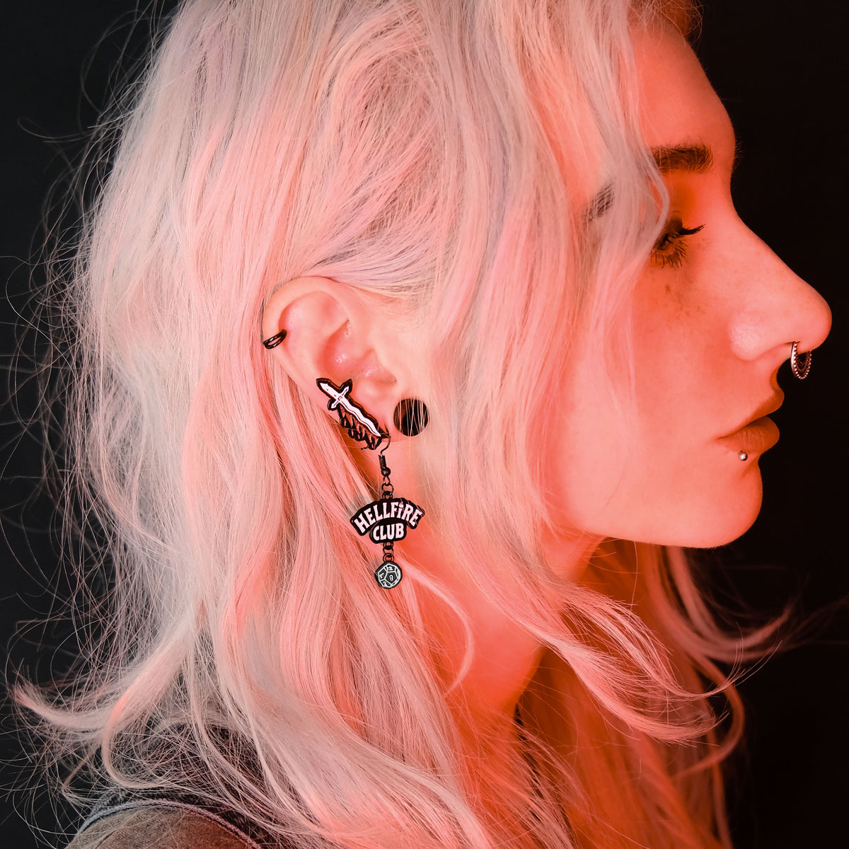 Image produit Stranger Things - Boucles d'oreilles Hellfire Club ensemble de 3