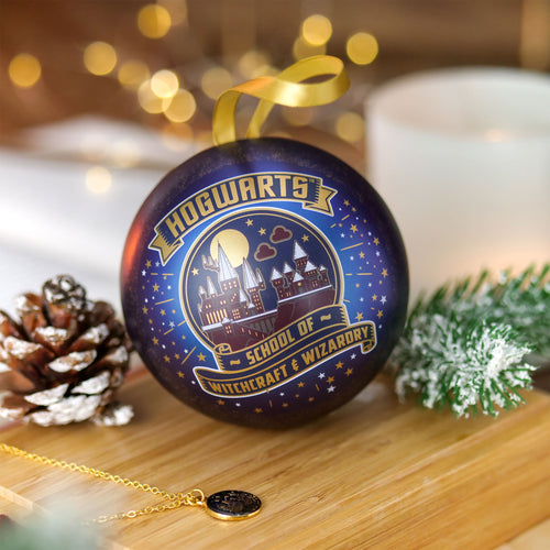 Image produit Harry Potter - Boule de Noël de l'École de Sorcellerie de Poudlard avec Collier