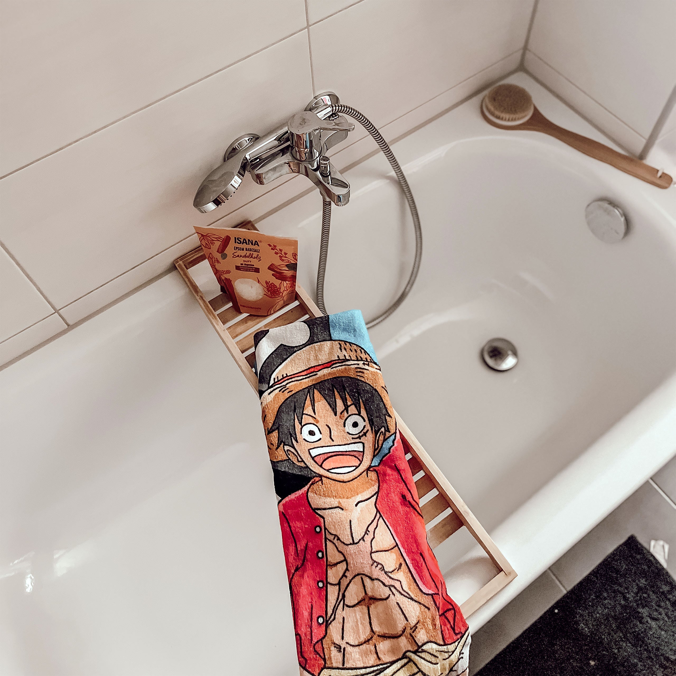 Produktbild One Piece - Luffy & Thousand Sunny Badetuch