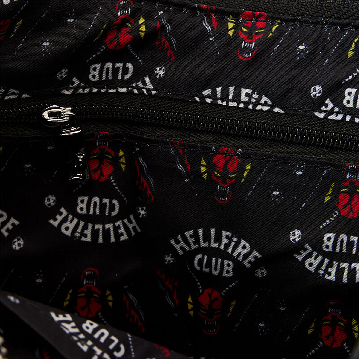 Productafbeelding Hellfire Club Glow in the Dark Crossbody Tas - Stranger Things