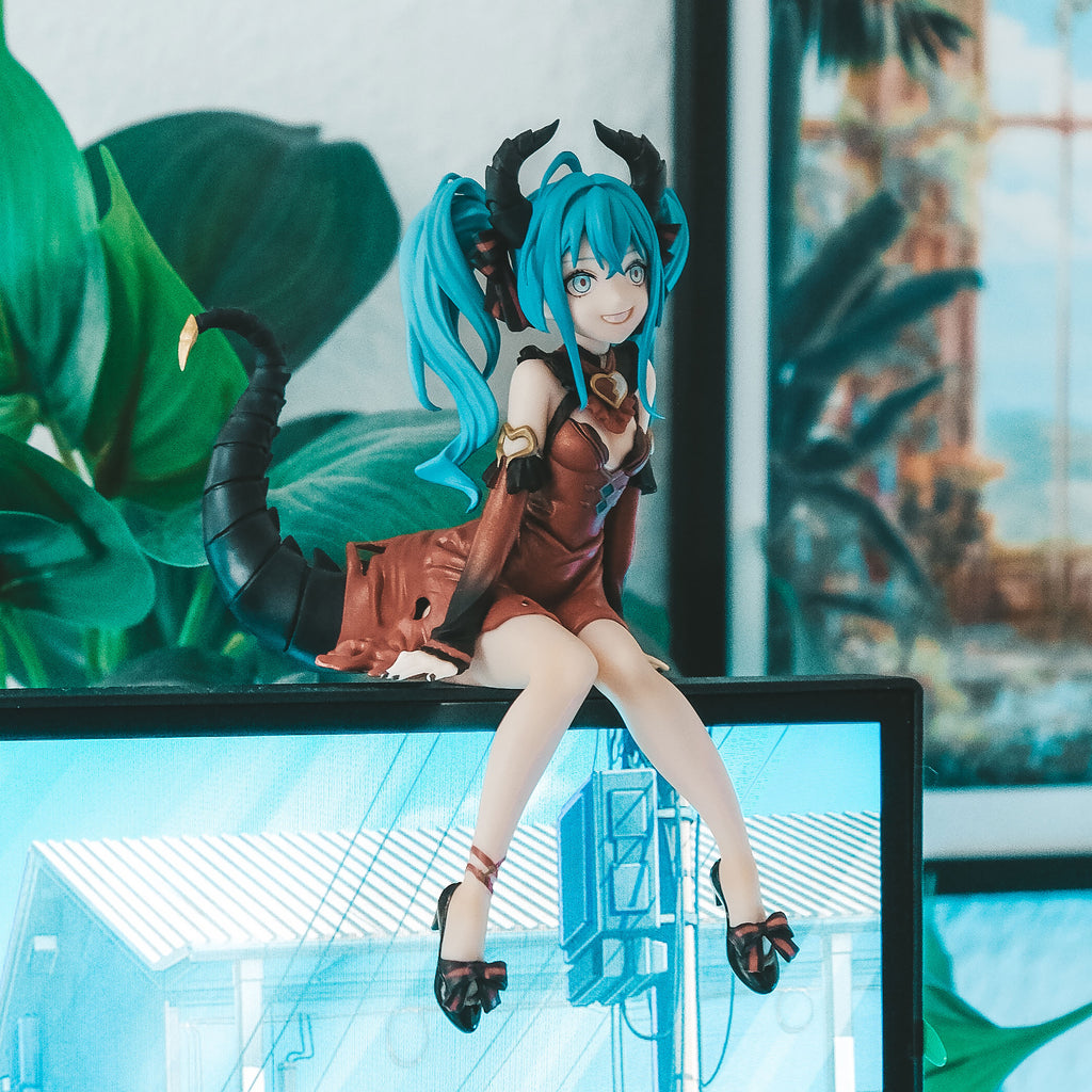 Produktbild Hatsune Miku - Villain Red Color Version Noodle Stopper Figur