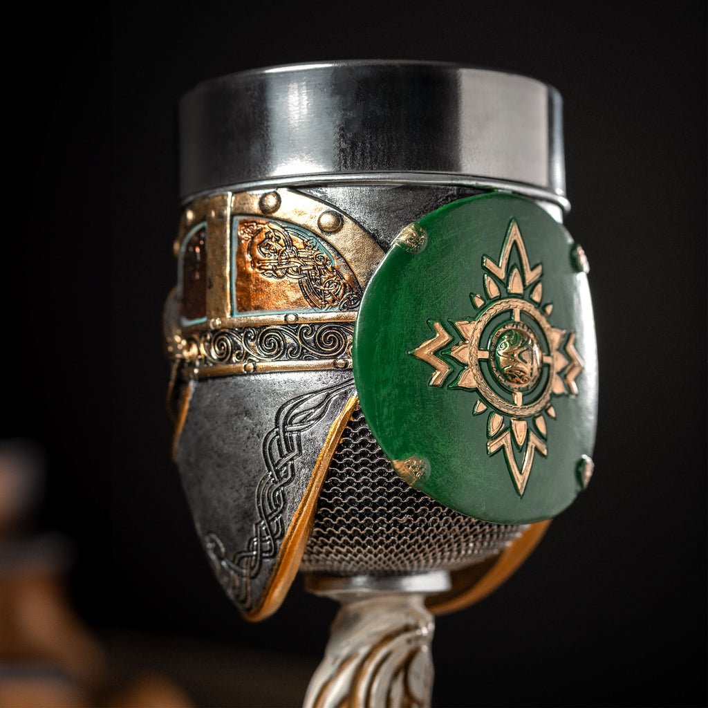 Image produit Le Seigneur des Anneaux - Calice de Rohan de luxe