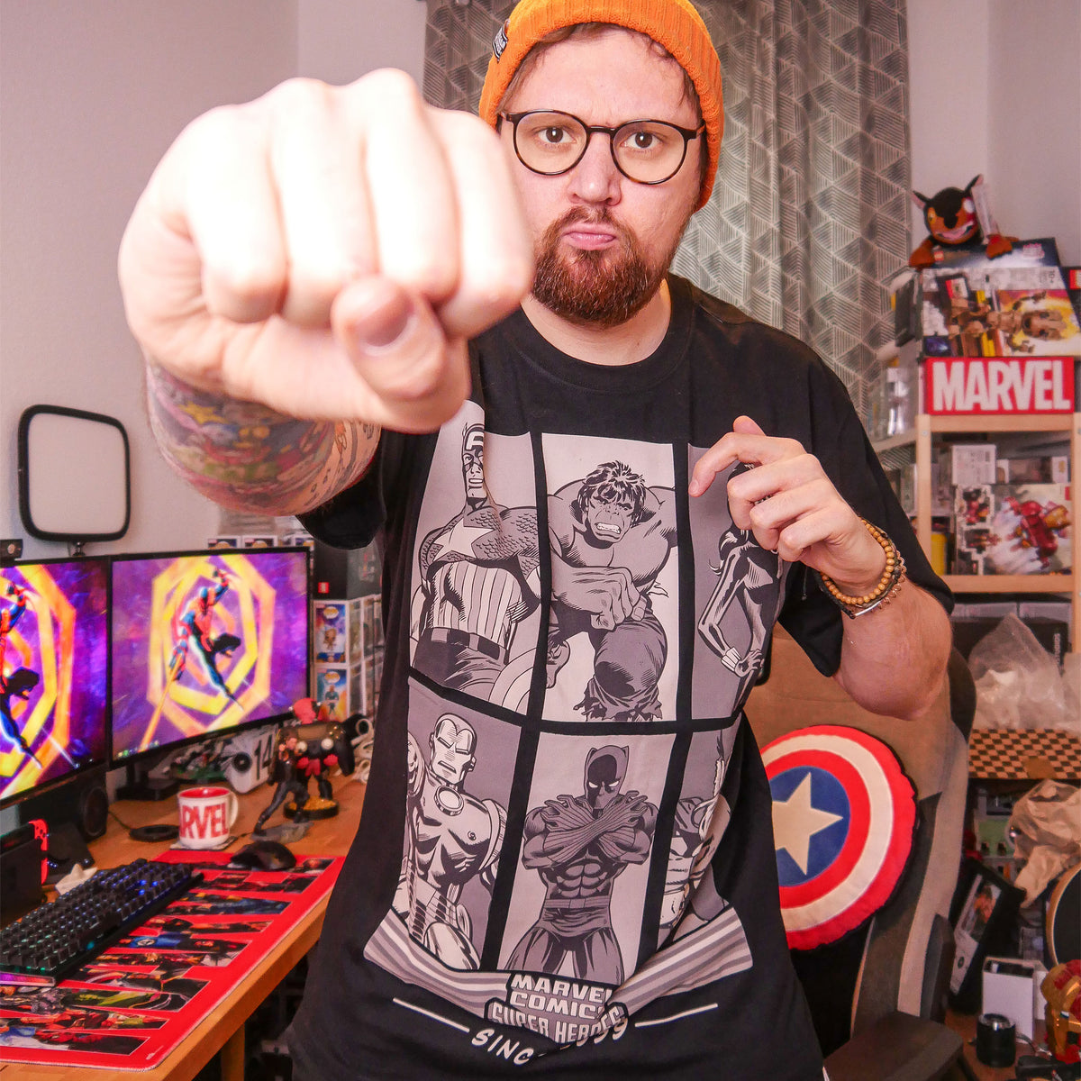 Productafbeelding Marvel Comics - Super Heroes Since 1939 Oversize T-Shirt Zwart