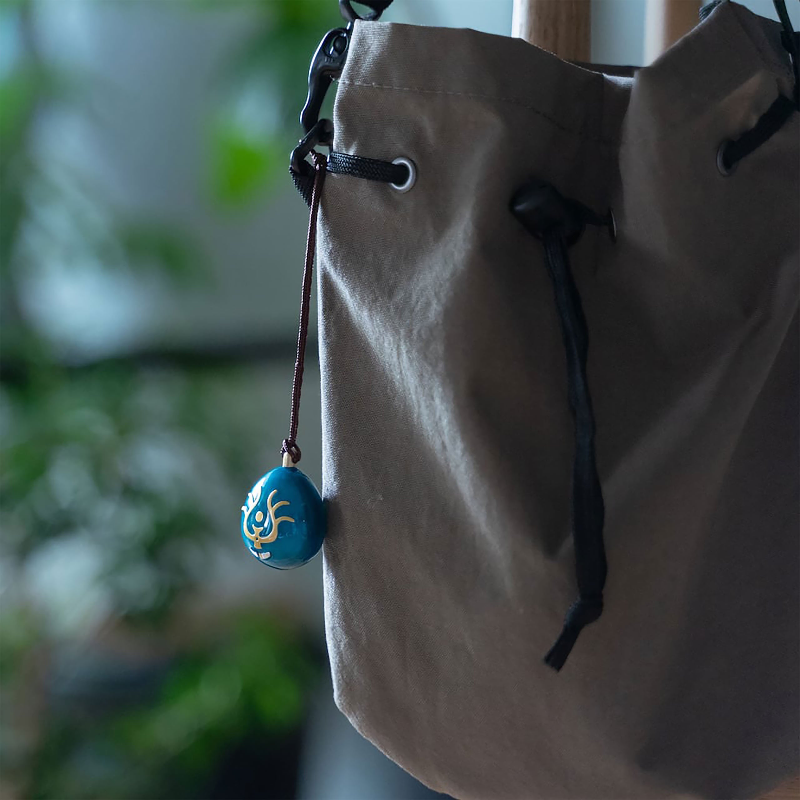 Image produit Le Château dans le Ciel - Pendentif Amulette Laputa avec Effet Lumineux